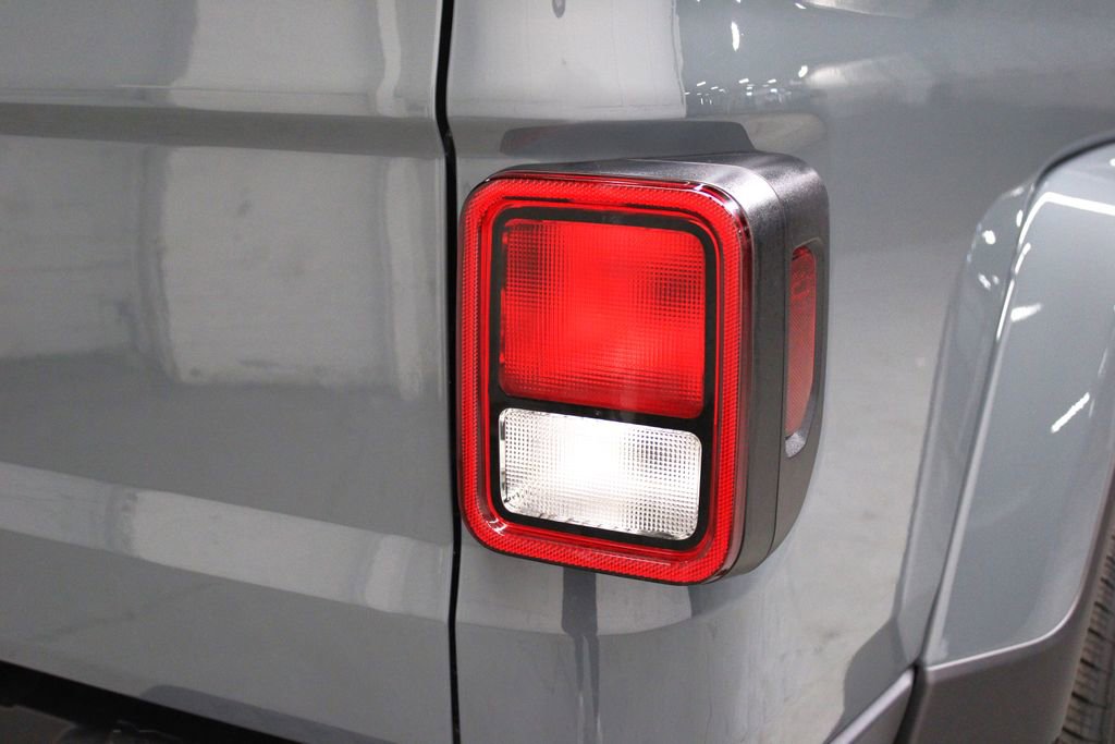 New 2026 Jeep Gladiator Sport image 33