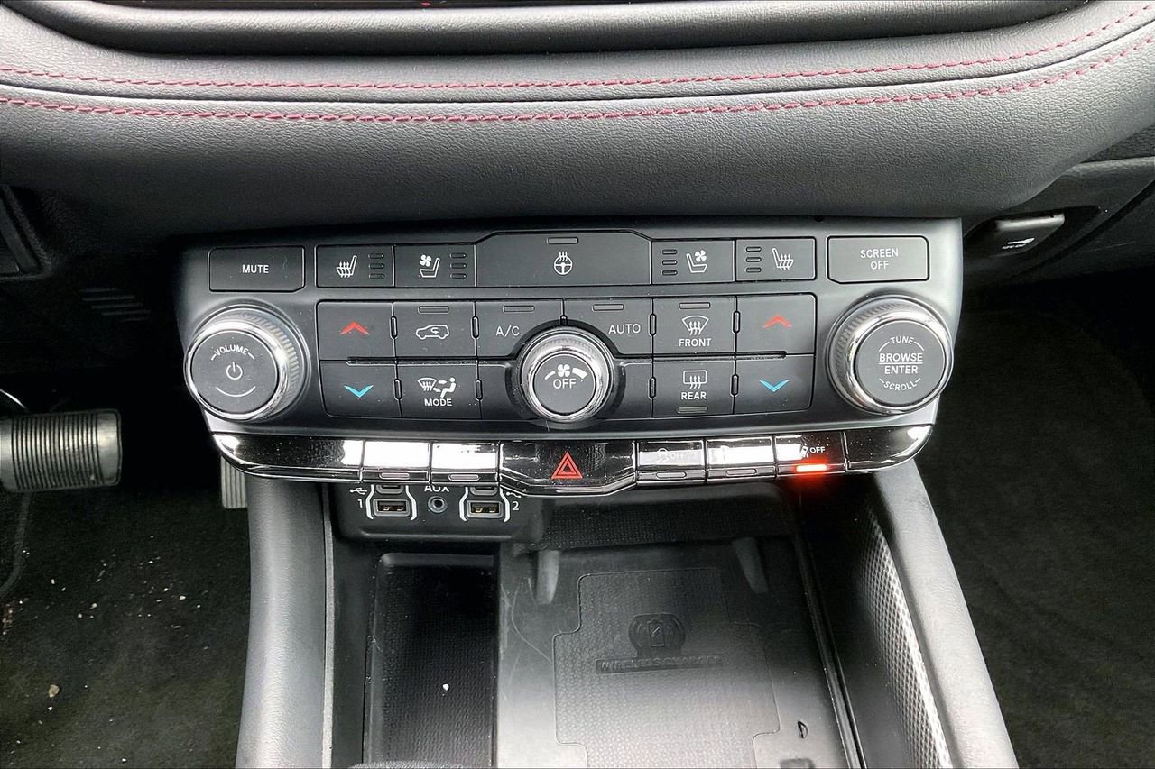 Certified 2022 Dodge Durango R/T AWD/4WD image 20