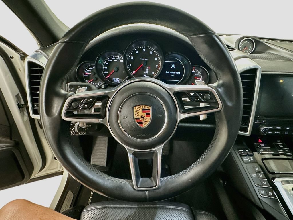 Certified 2018 Porsche Cayenne Platinum Edition AWD/4WD image 12