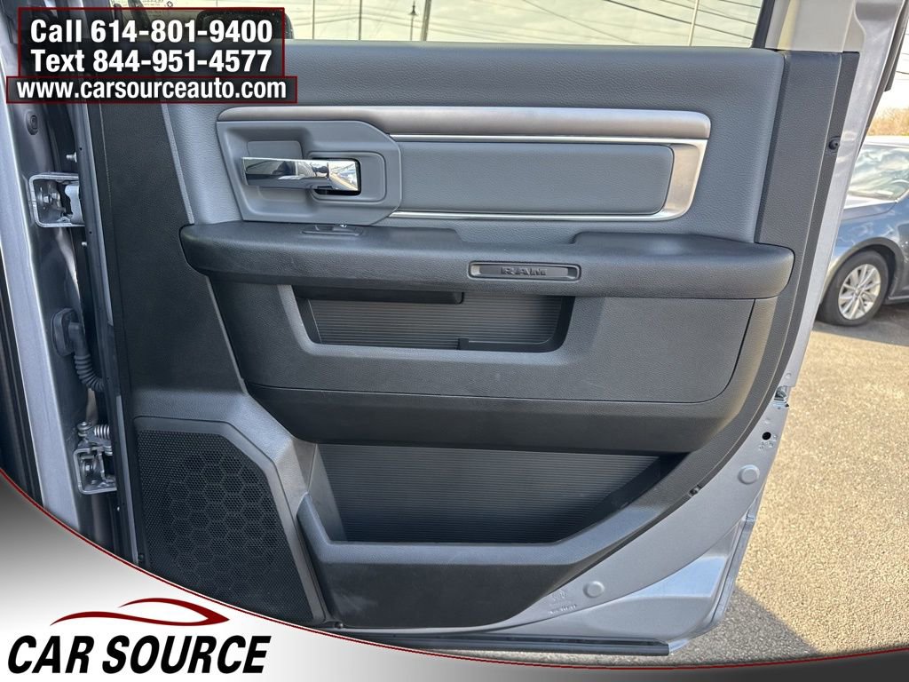 Used 2023 RAM 1500 Classic SLT image 29