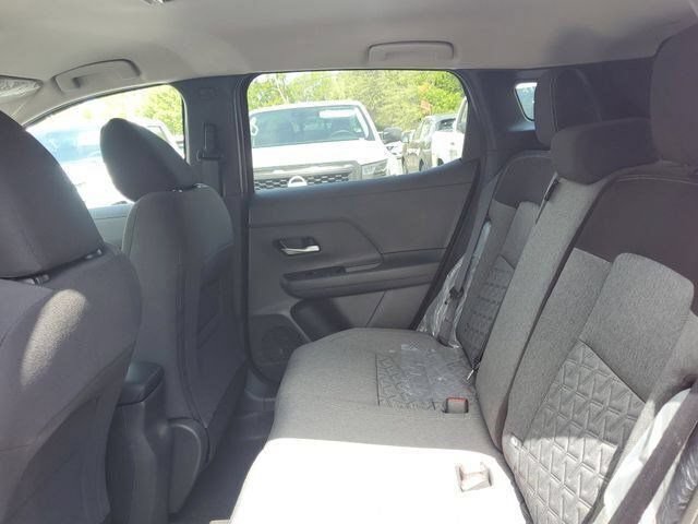 New 2026 Nissan Kicks SV w/ Cold Weather Package FWD image 7