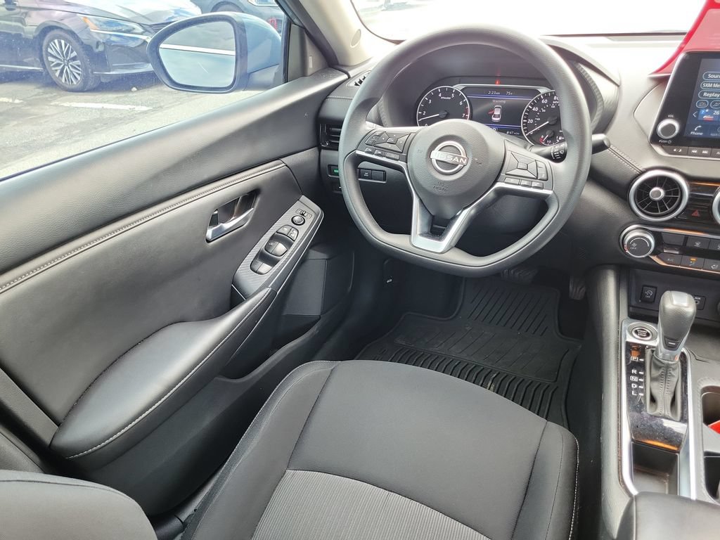 Used 2024 Nissan Sentra SV FWD image 7