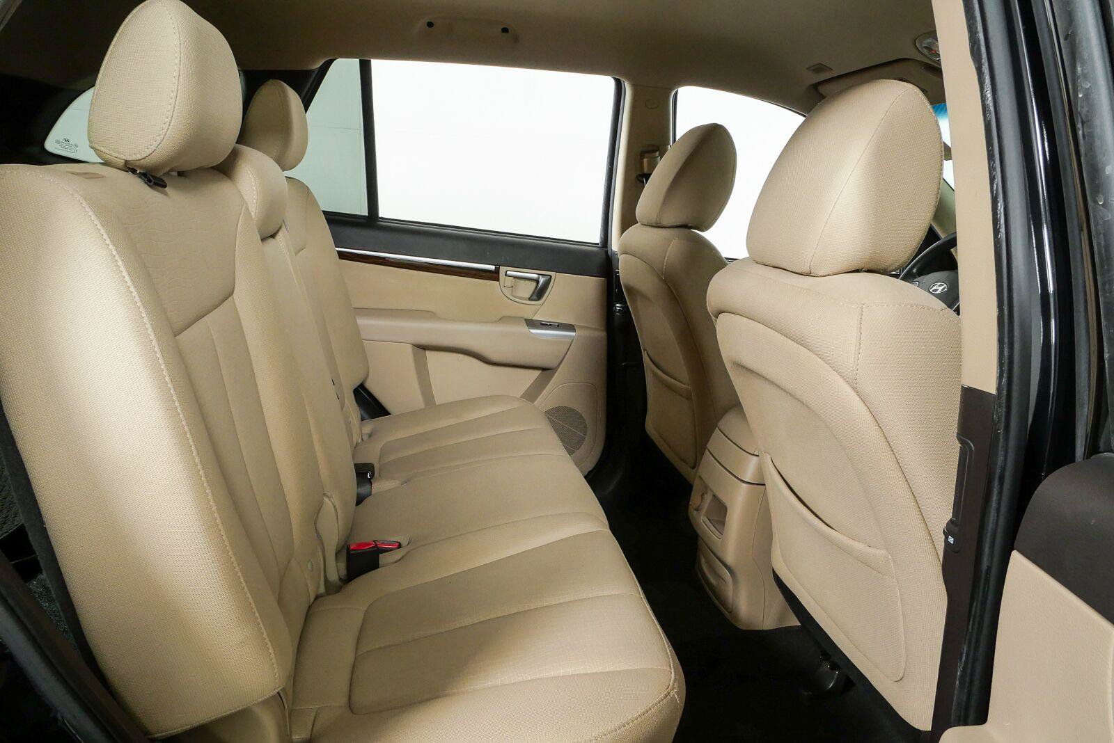 Used 2011 Hyundai Santa Fe GLS FWD image 19