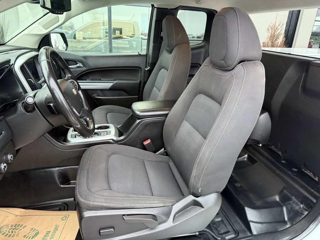 Used 2022 Chevrolet Colorado LT w/ Fleet Safety Package image 15
