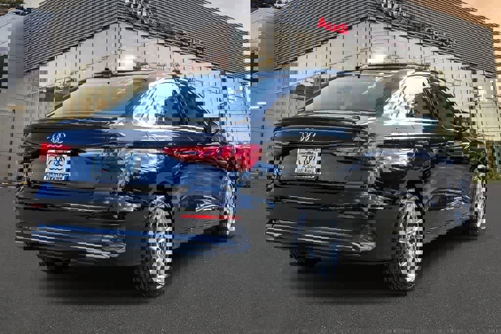 Used 2023 Audi A3 2.0T Premium Plus w/ Premium Plus Package image 4