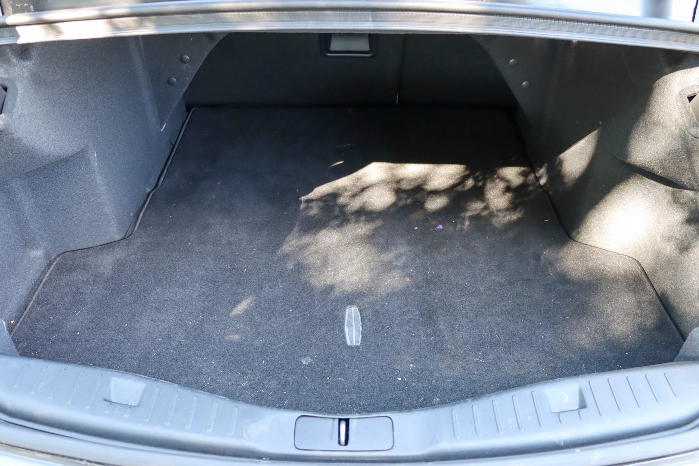 Used 2019 Lincoln MKZ Reserve w/ Luxury Package FWD image 24