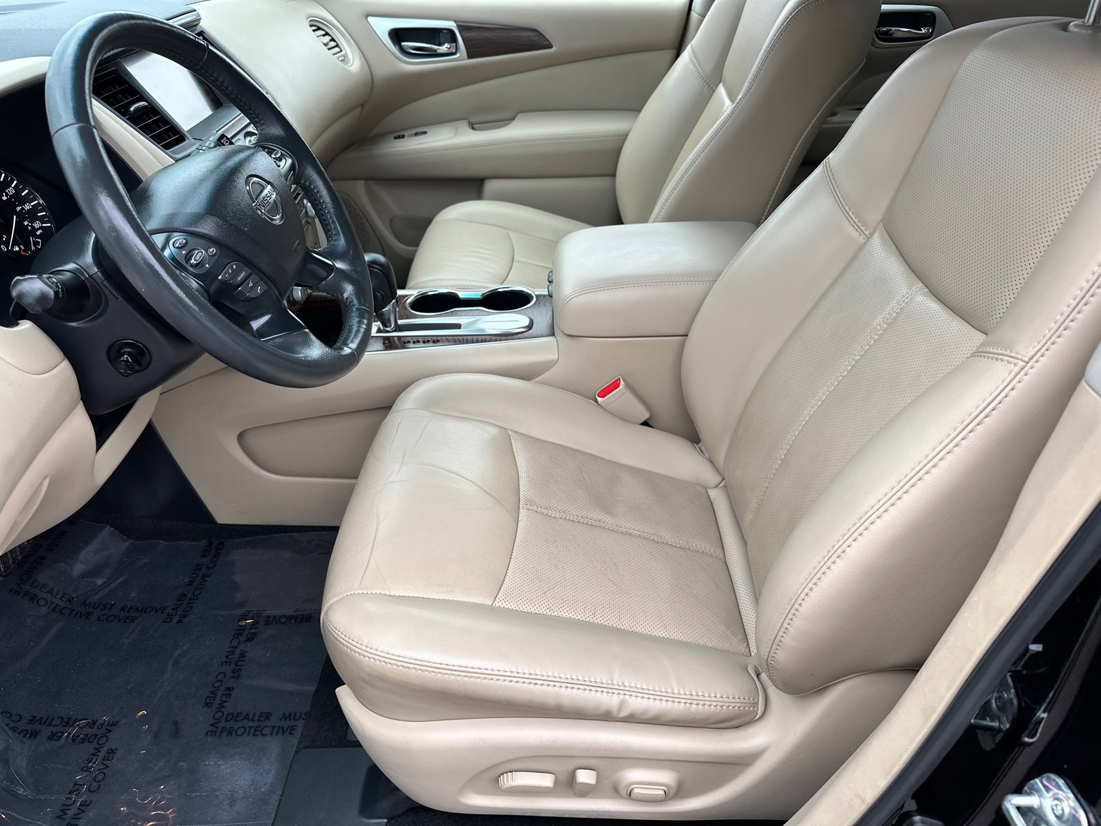 Used 2018 Nissan Pathfinder Platinum image 9