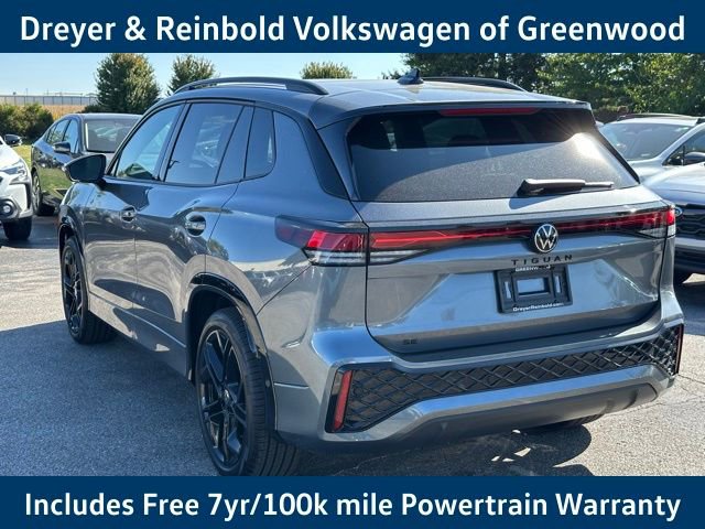 New 2025 Volkswagen Tiguan SE R-Line image 5