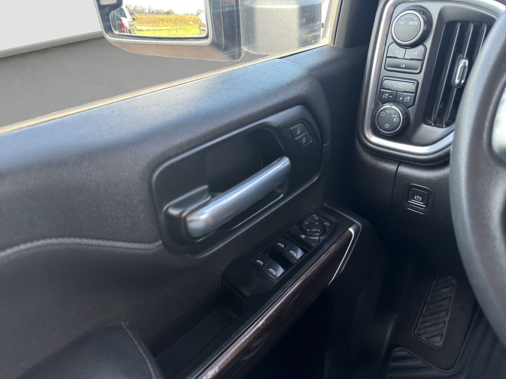 Used 2020 Chevrolet Silverado 3500 LT AWD/4WD image 12
