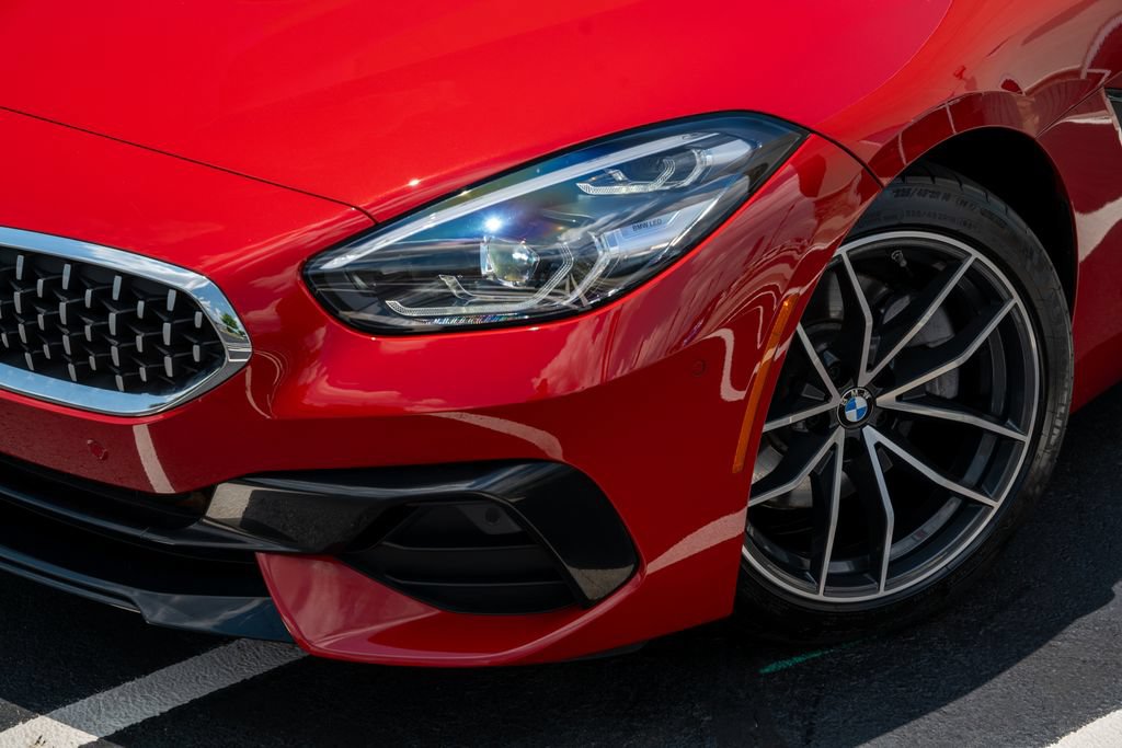 Used 2021 BMW Z4 sDrive30i w/ Convenience Package RWD image 3