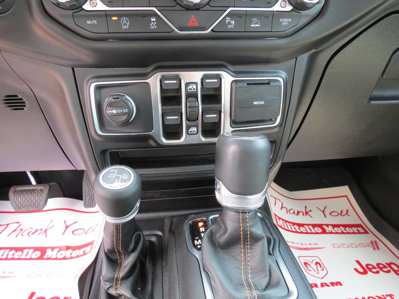 Used 2022 Jeep Gladiator Overland image 20