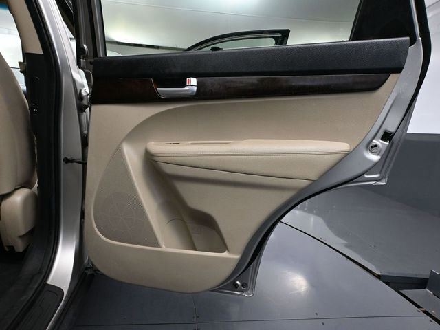 Used 2015 Kia Sorento LX image 38