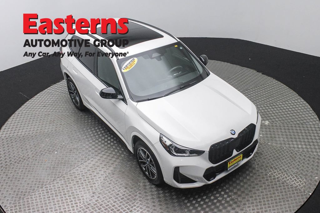 Used 2023 BMW X1 xDrive28i w/ M Sport Package AWD/4WD image 3
