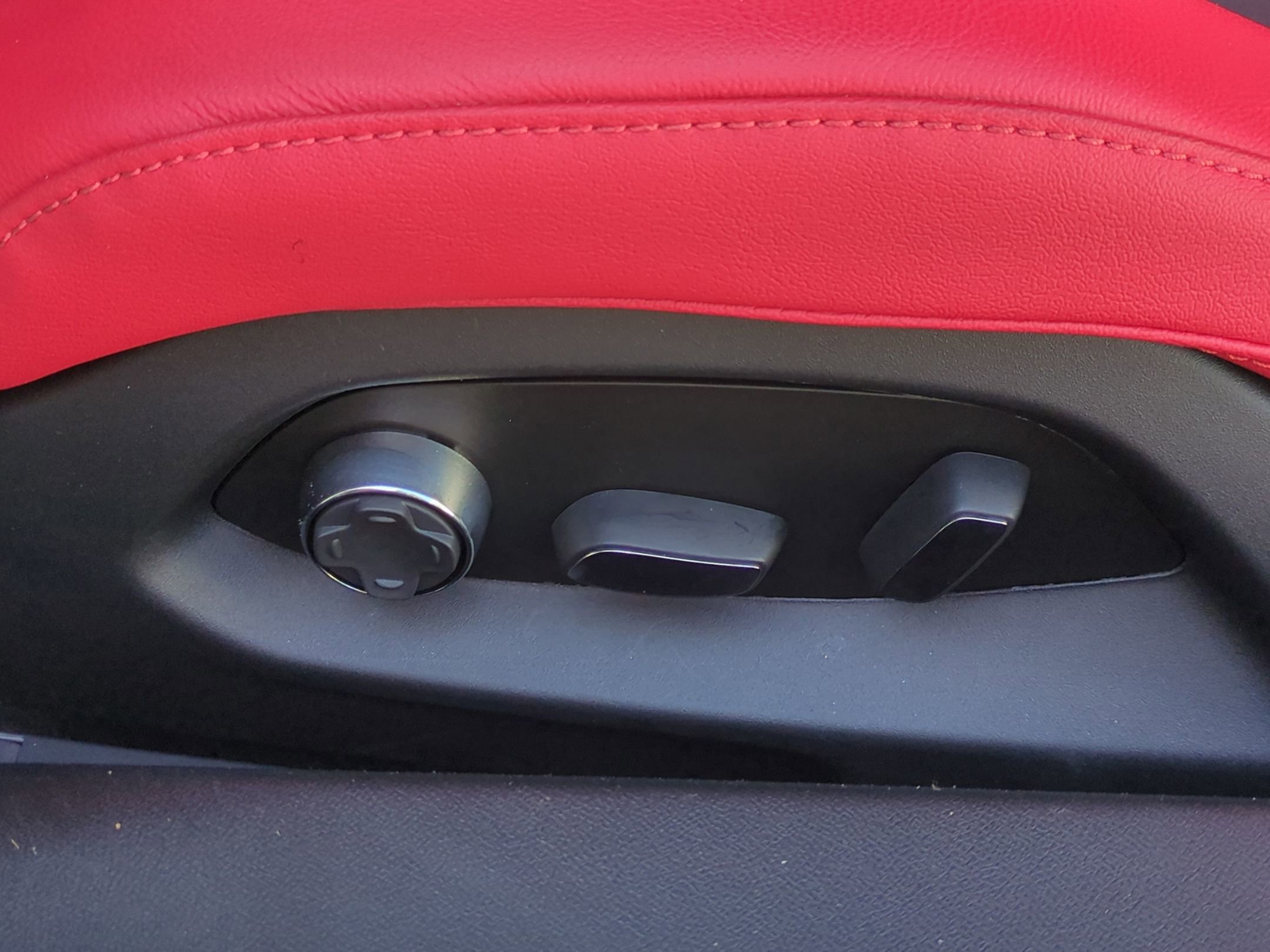 Used 2026 Chevrolet Corvette Z06 RWD image 17