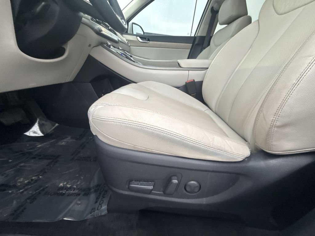 Used 2020 Hyundai Santa Fe SEL w/ Convenience + Premium Package image 12