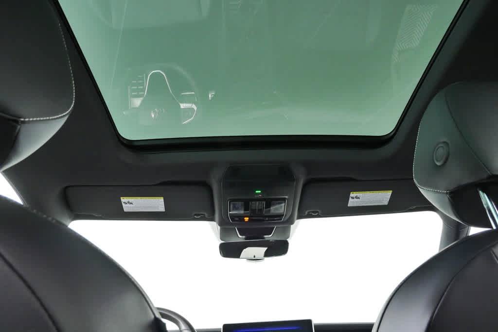 Certified 2025 Volkswagen Tiguan SE R-Line FWD image 6
