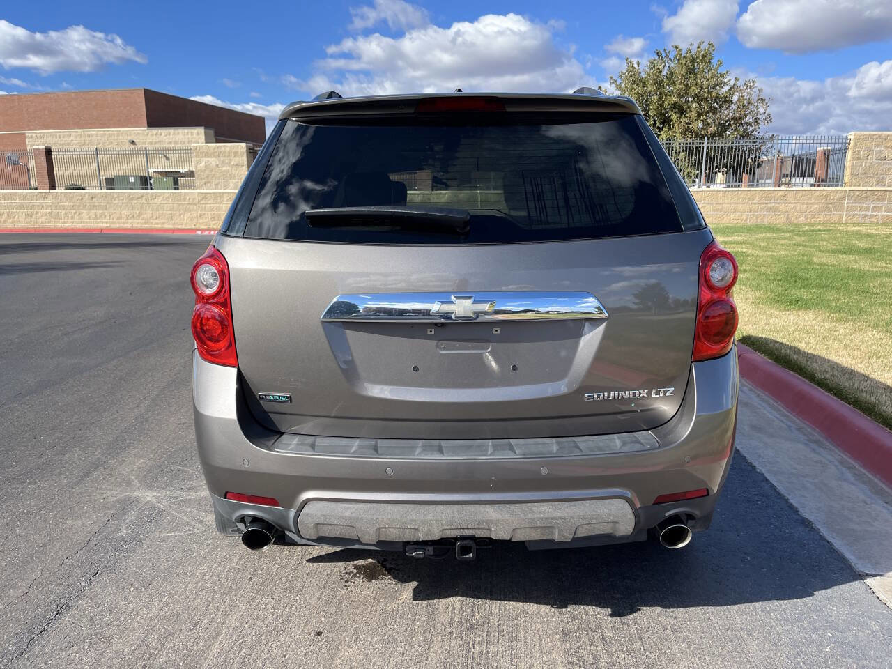 Used 2012 Chevrolet Equinox LTZ image 4
