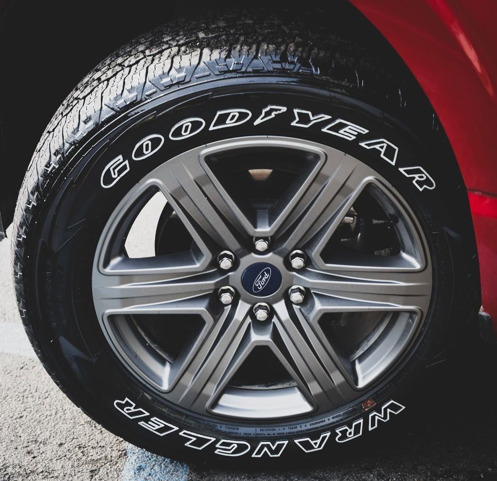 Used 2022 Ford F150 Lariat w/ Bed Utility Package image 27