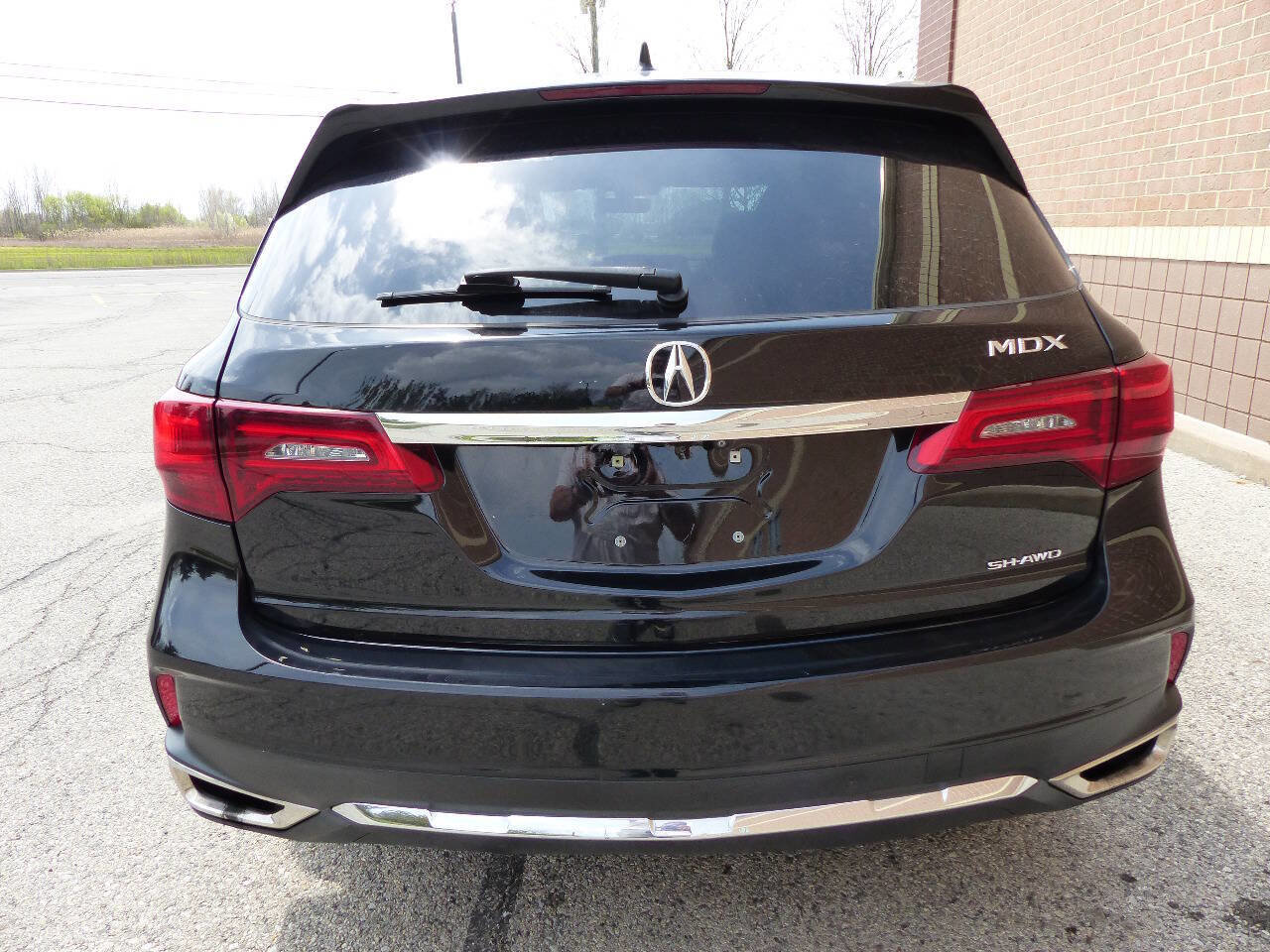 Used 2017 Acura MDX SH-AWD w/ Technology Package image 11