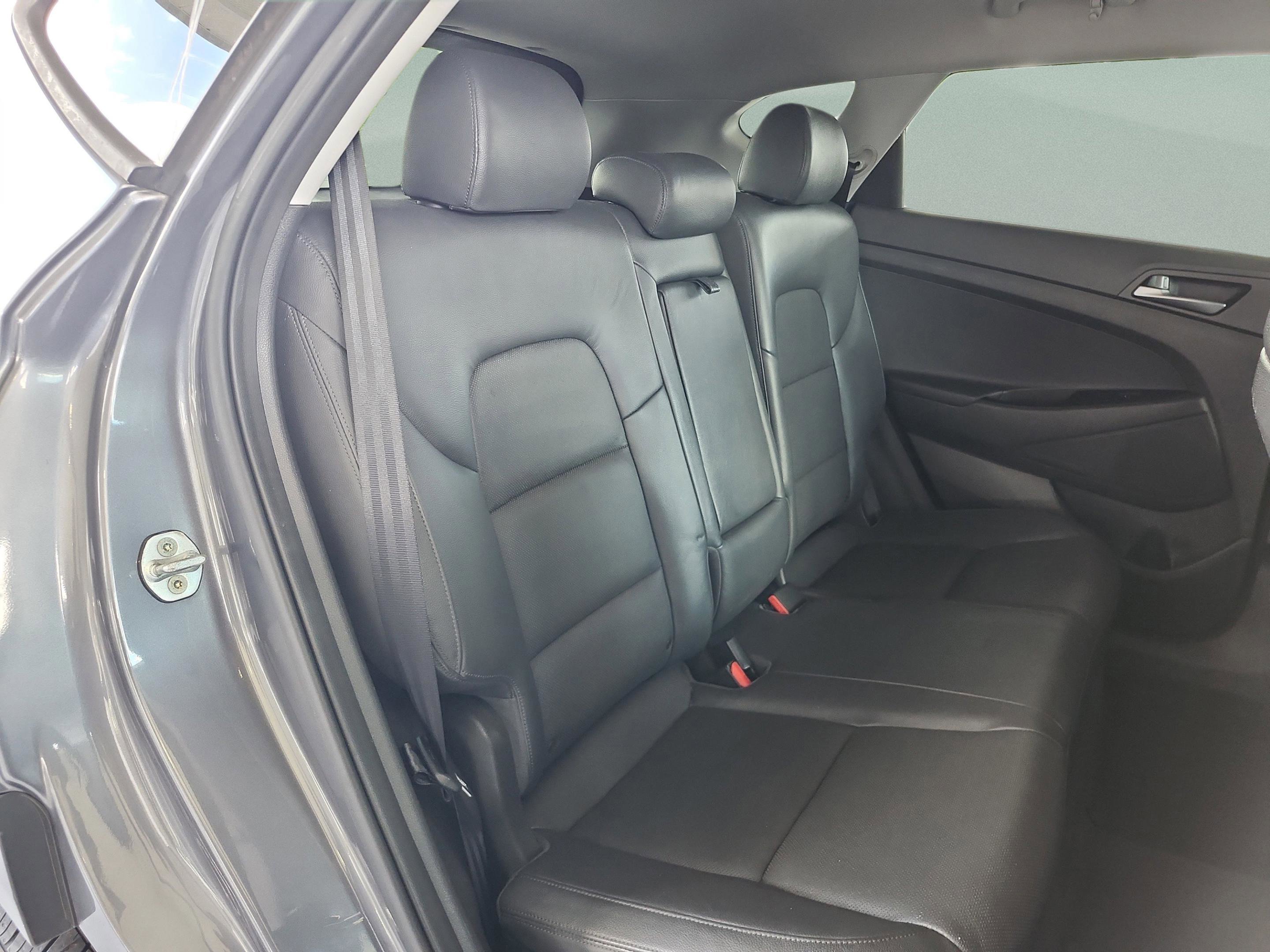 Used 2016 Hyundai Tucson Limited FWD image 16