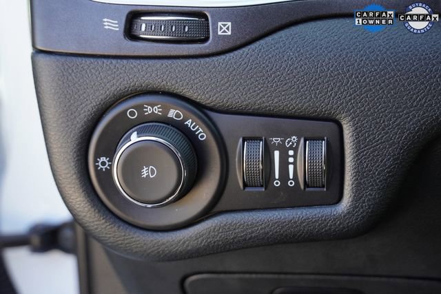 Used 2022 Jeep Cherokee Trailhawk image 25