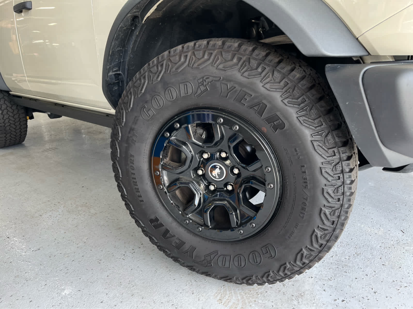 Certified 2025 Ford Bronco Badlands AWD/4WD image 44