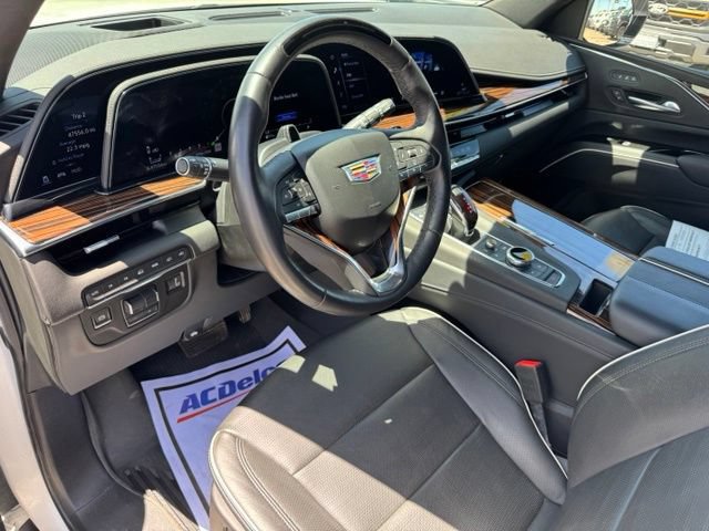 Used 2024 Cadillac Escalade Premium Luxury w/ Touring Package AWD/4WD image 15