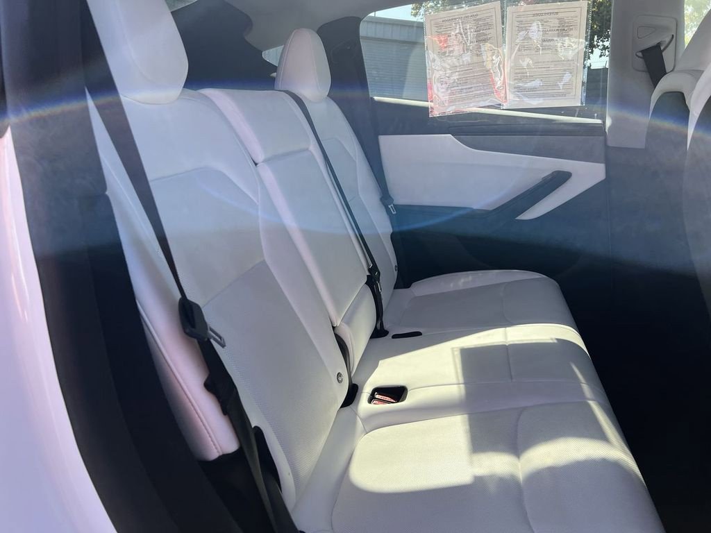 Used 2026 Tesla Model Y Long Range AWD/4WD image 26