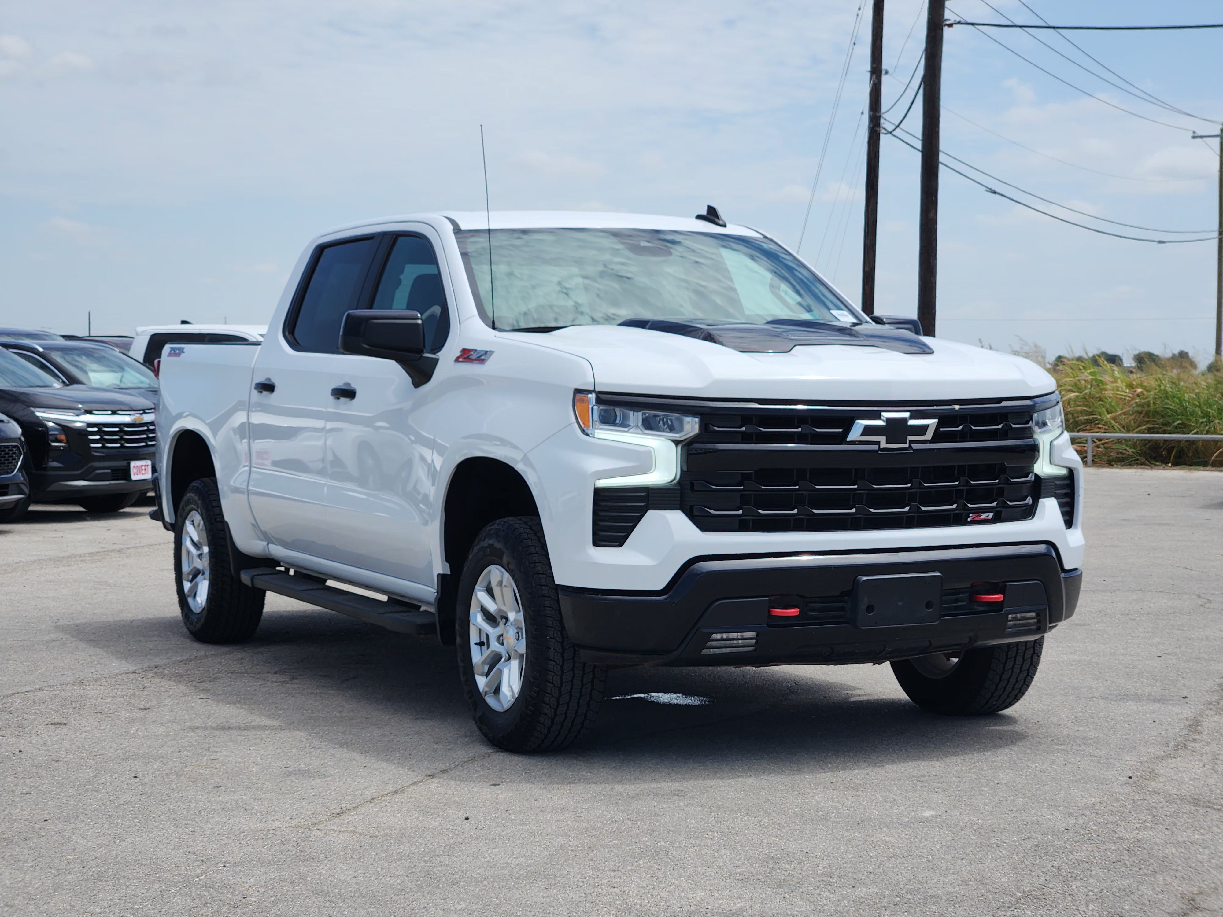 Used 2024 Chevrolet Silverado 1500 LT Trail Boss w/ Protection Package AWD/4WD image 3