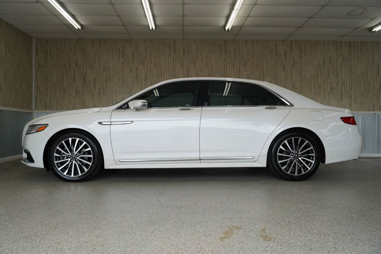 Used 2018 Lincoln Continental Select w/ Continental Climate Package FWD image 5