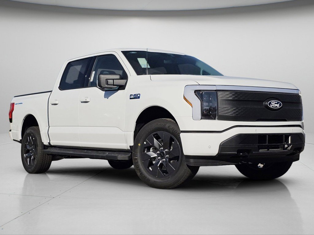 New 2025 Ford F150 Lightning Flash image 2