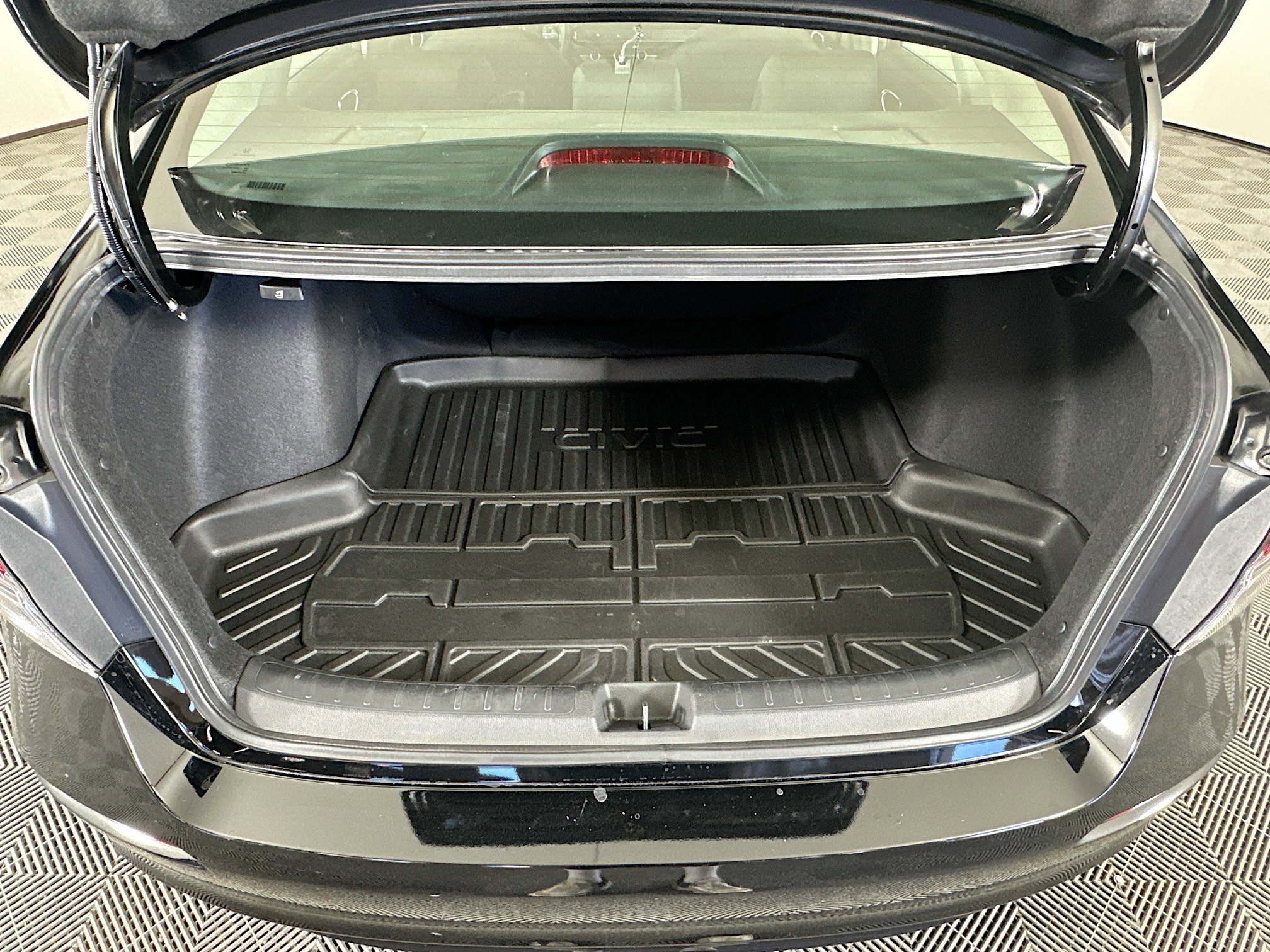 Used 2025 Honda Civic LX image 27
