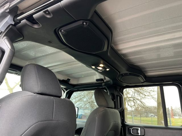 Used 2021 Jeep Gladiator Sport image 35