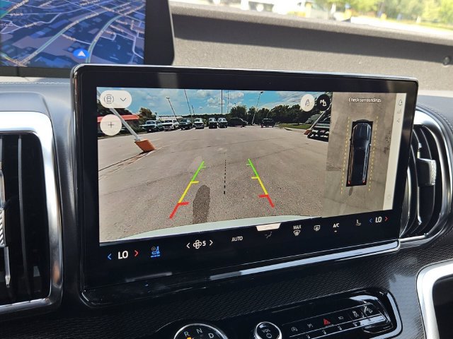 New 2027 Ford Expedition Platinum w/ Stealth Appearance Package AWD/4WD image 23