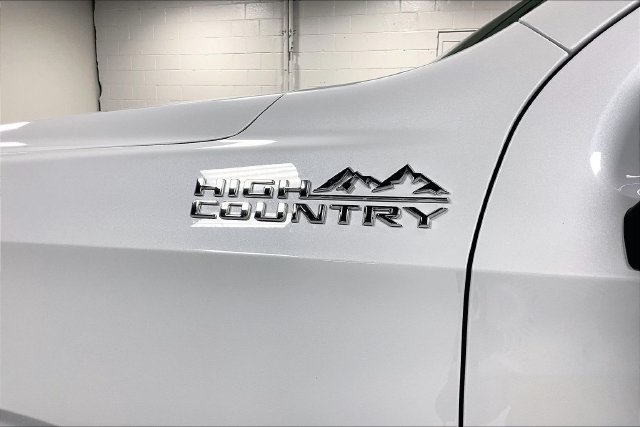 New 2027 Chevrolet Tahoe High Country AWD/4WD image 10