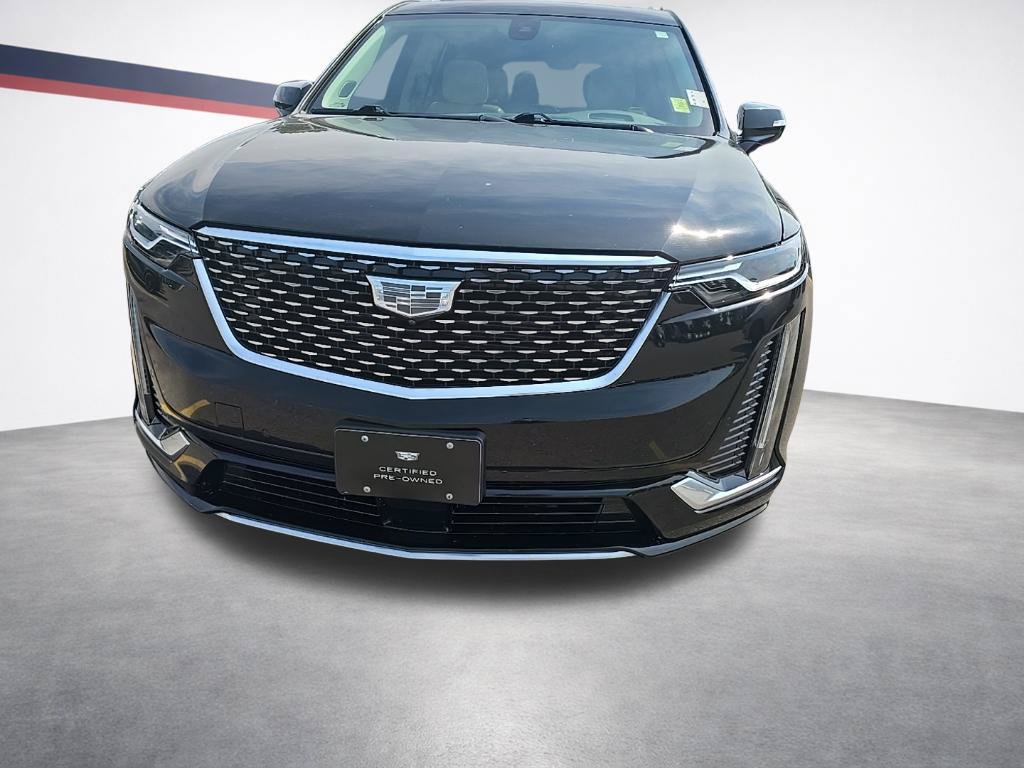 Used 2022 Cadillac XT6 Premium Luxury w/ Technology Package AWD/4WD image 2