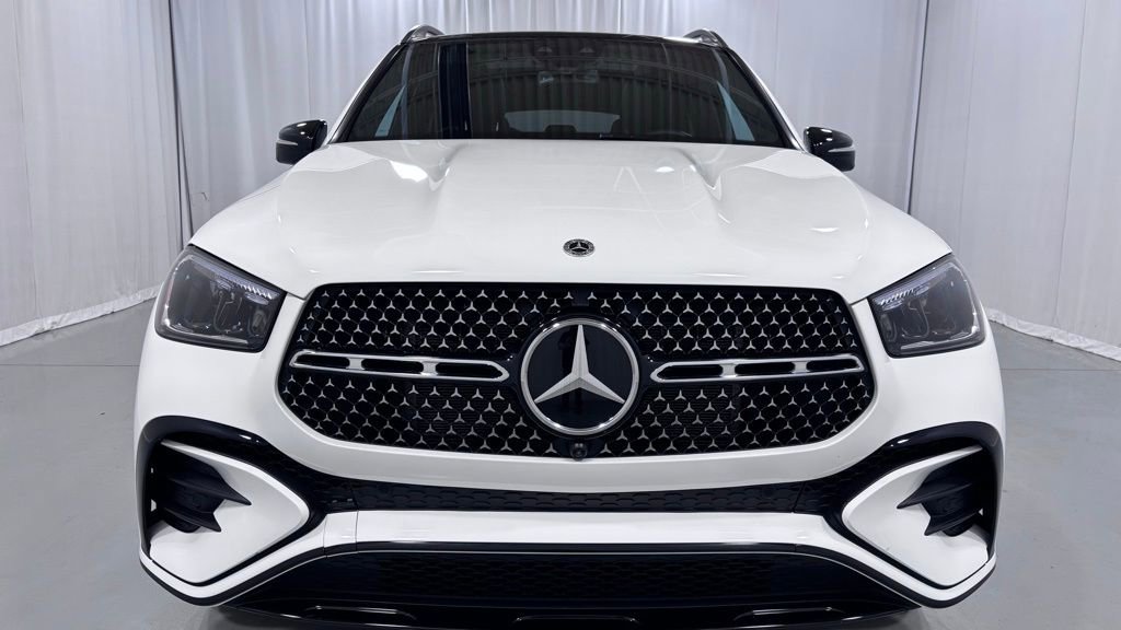 Used 2026 Mercedes-Benz GLE 450e 4MATIC image 3
