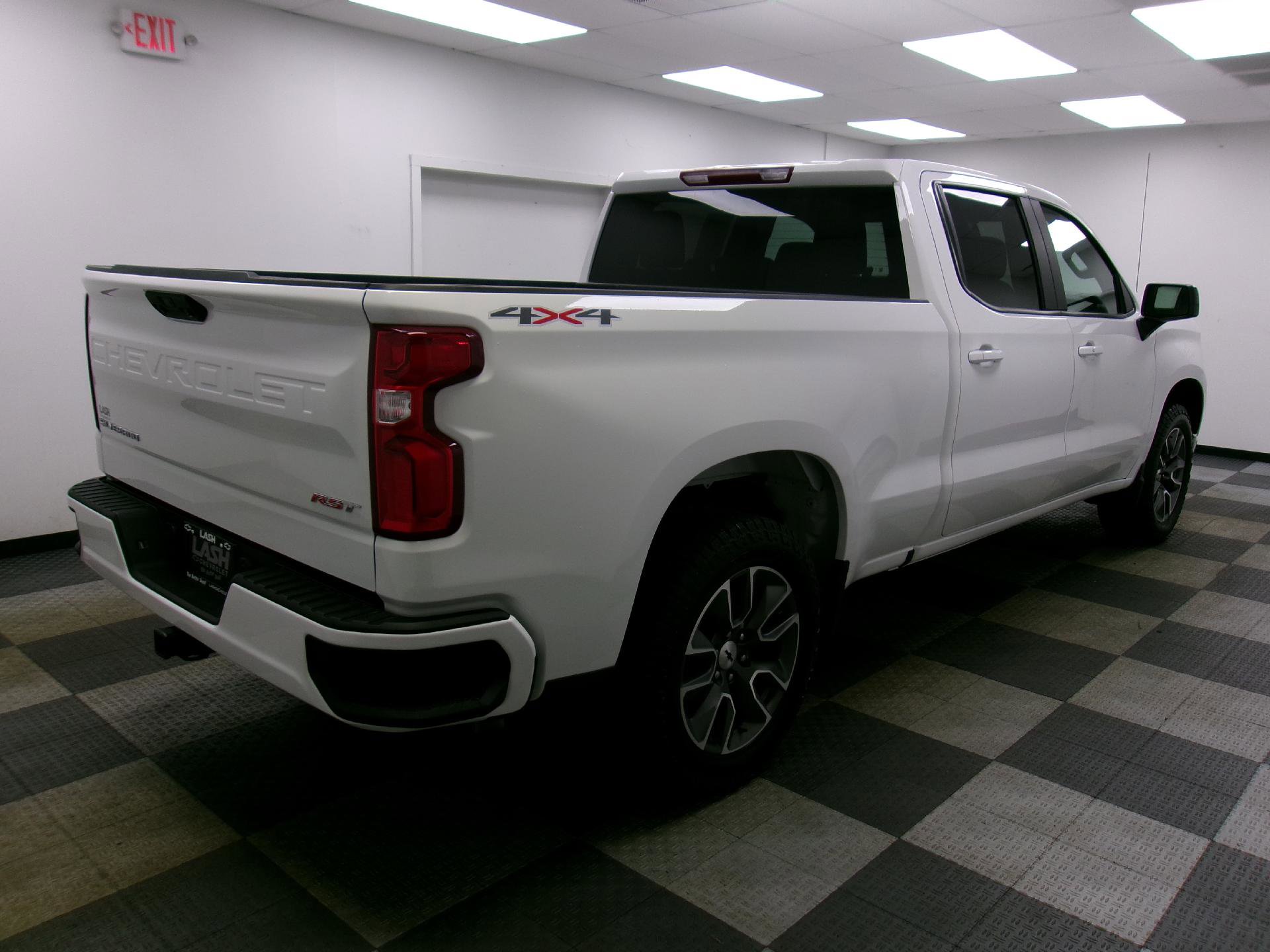 Certified 2025 Chevrolet Silverado 1500 RST AWD/4WD image 13