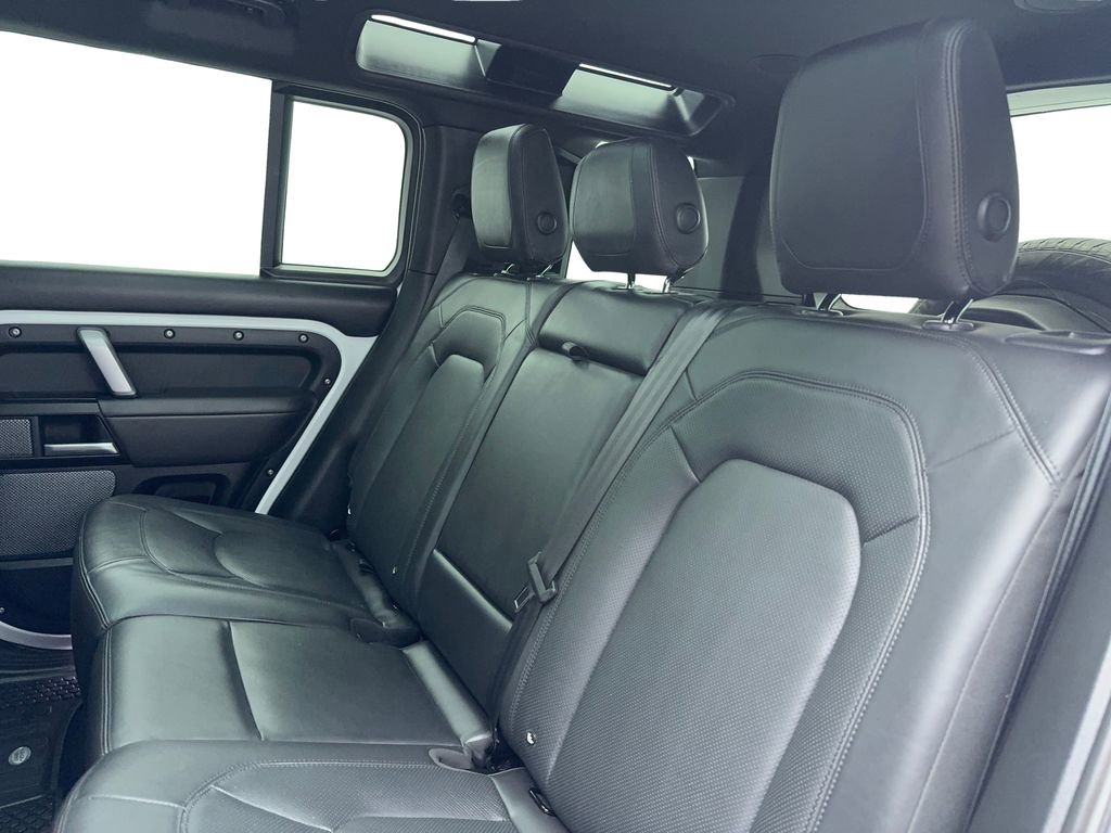Used 2023 Land Rover Defender 110 V8 image 42