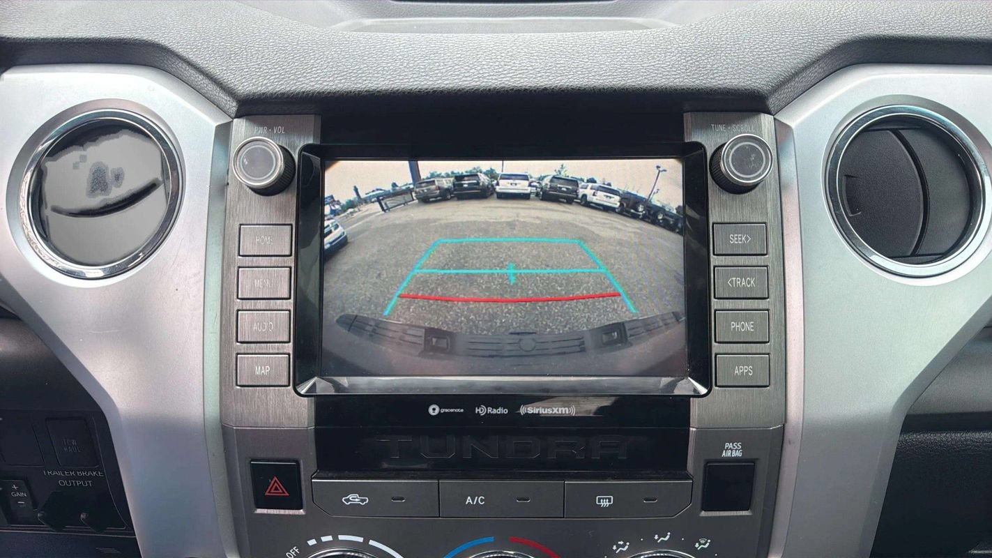 Used 2020 Toyota Tundra SR5 w/ SR5 Convenience Package AWD/4WD image 11