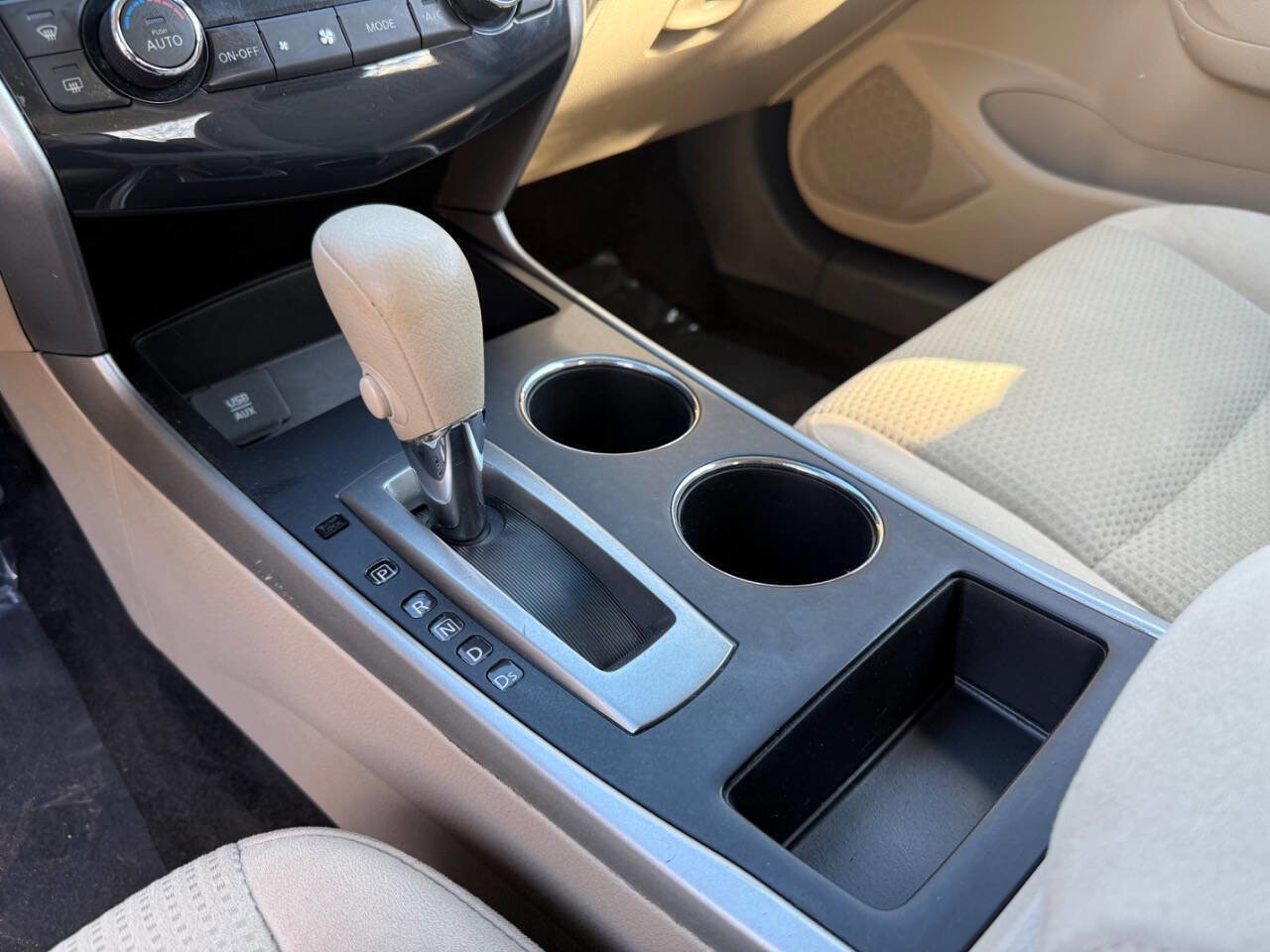 Used 2015 Nissan Altima 2.5 SV w/ Convenience Package image 22