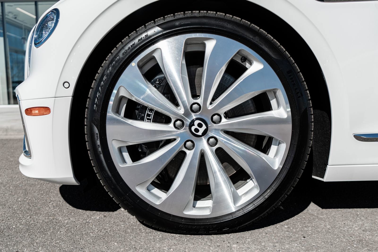 New 2026 Bentley Flying Spur Plug-In Hybrid image 7