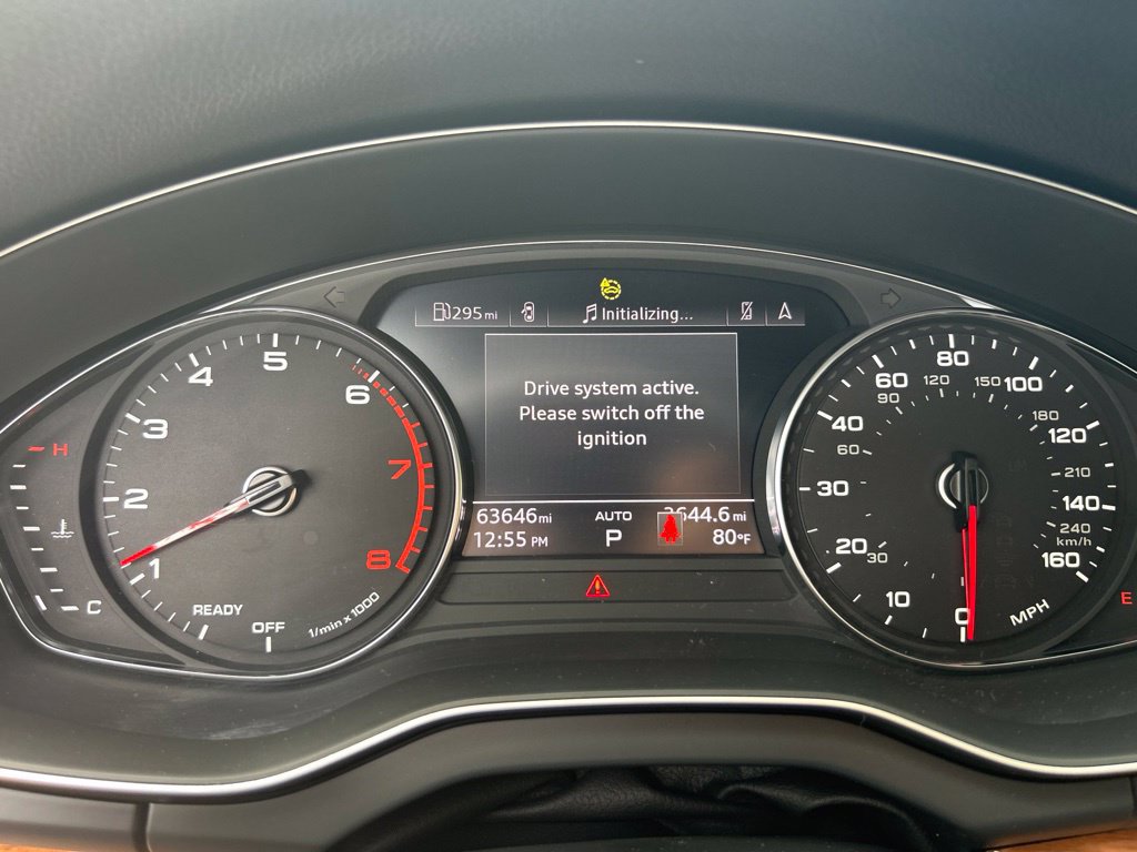 Used 2023 Audi Q5 2.0T Premium w/ Convenience Package AWD/4WD image 9