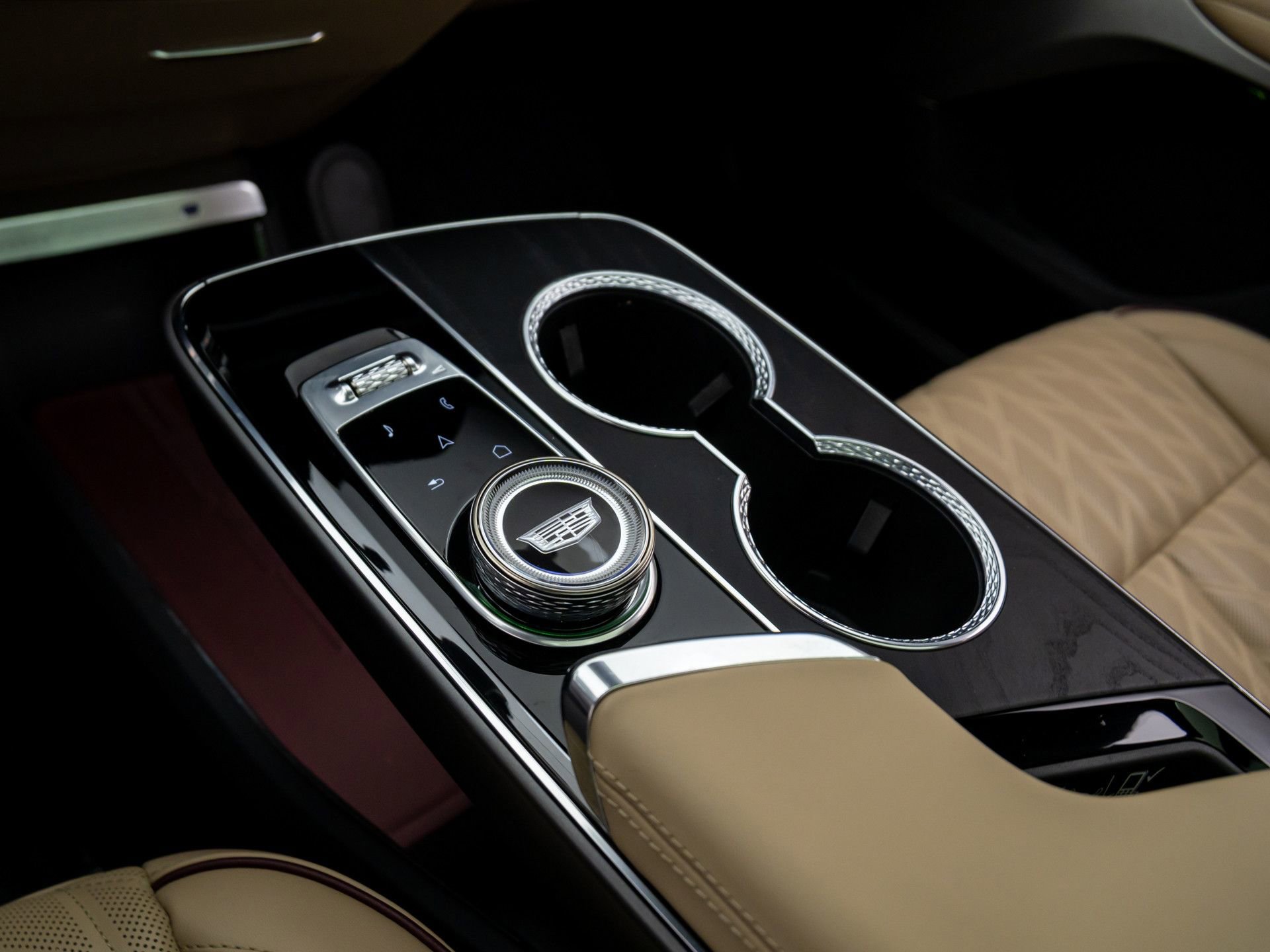 Certified 2025 Cadillac Lyriq Luxury image 14