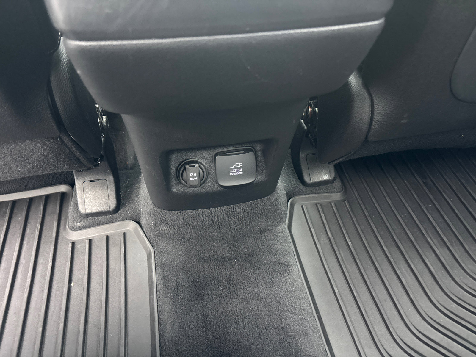 Used 2022 Kia Telluride SX w/ SX Prestige Package image 33