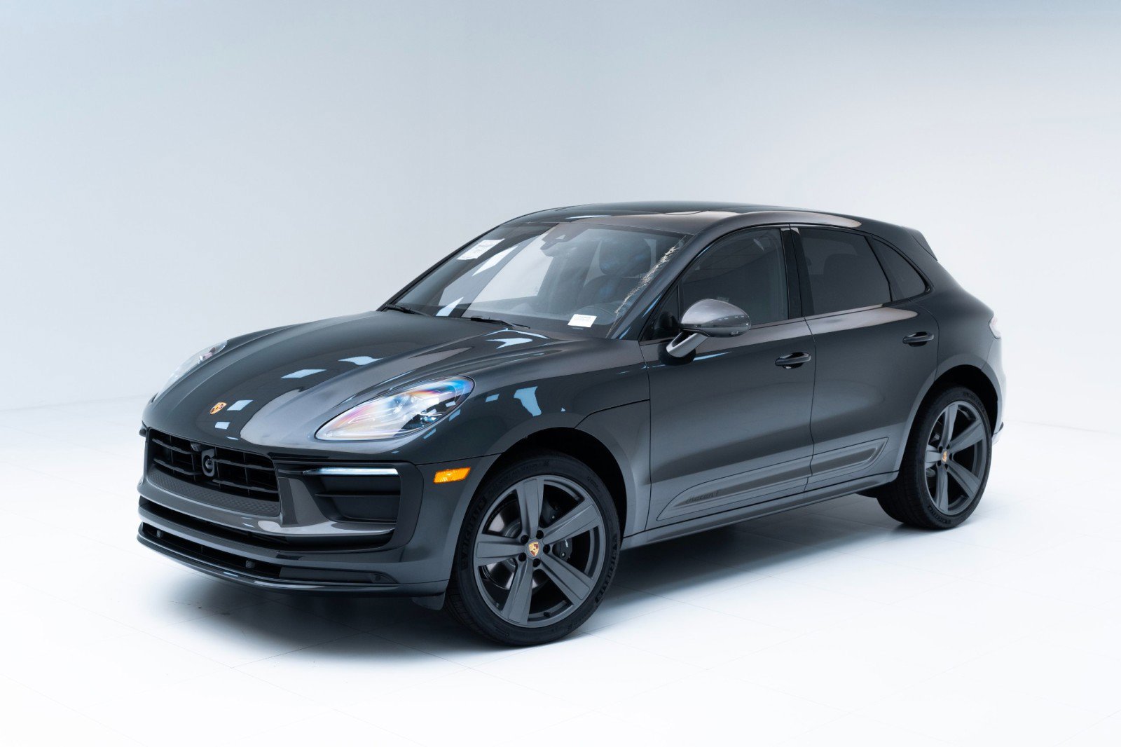 New 2025 Porsche Macan Turbo image 1