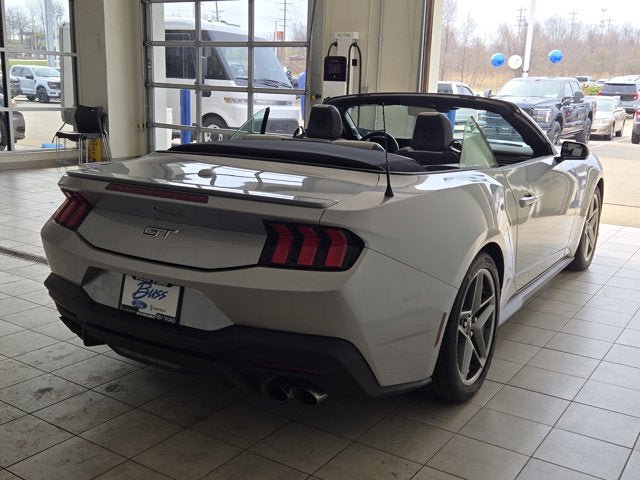 Used 2025 Ford Mustang GT Premium RWD image 8