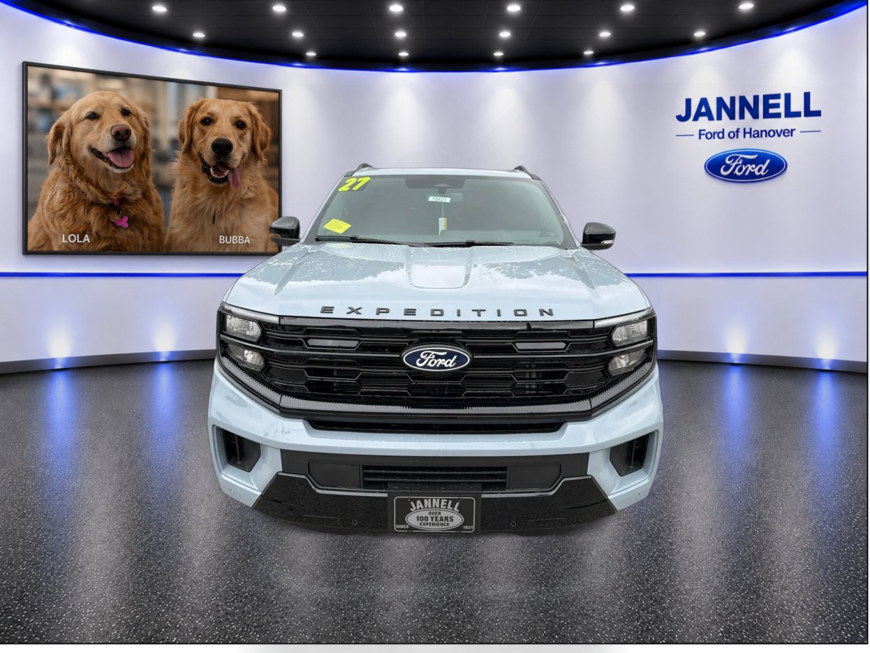 New 2027 Ford Expedition Platinum w/ Stealth Appearance Package AWD/4WD image 2