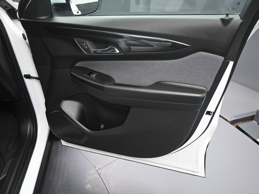 Used 2024 Chevrolet TrailBlazer LT image 35