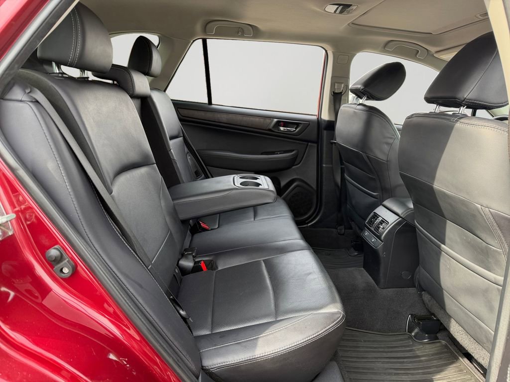 Used 2017 Subaru Outback 3.6R Limited image 9